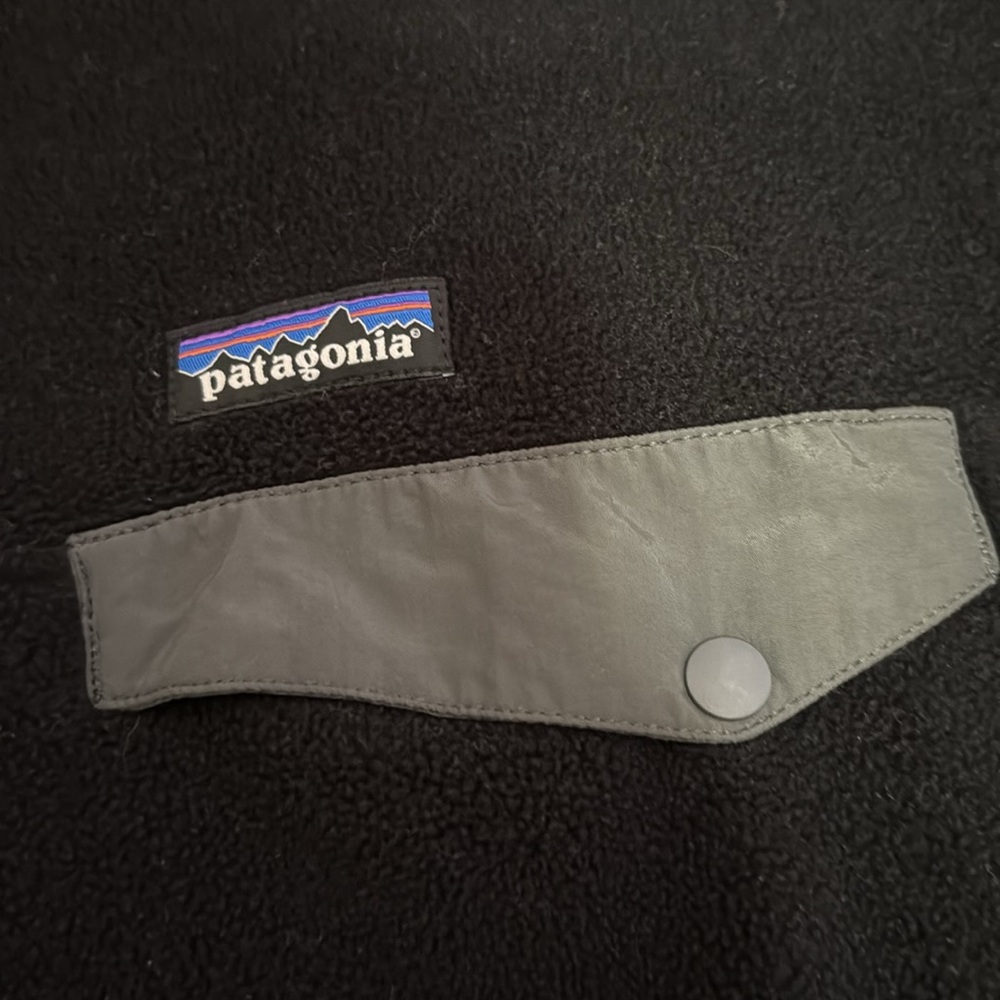 Patagonia Black Fleece Pullover XL - Picture 3 of 3